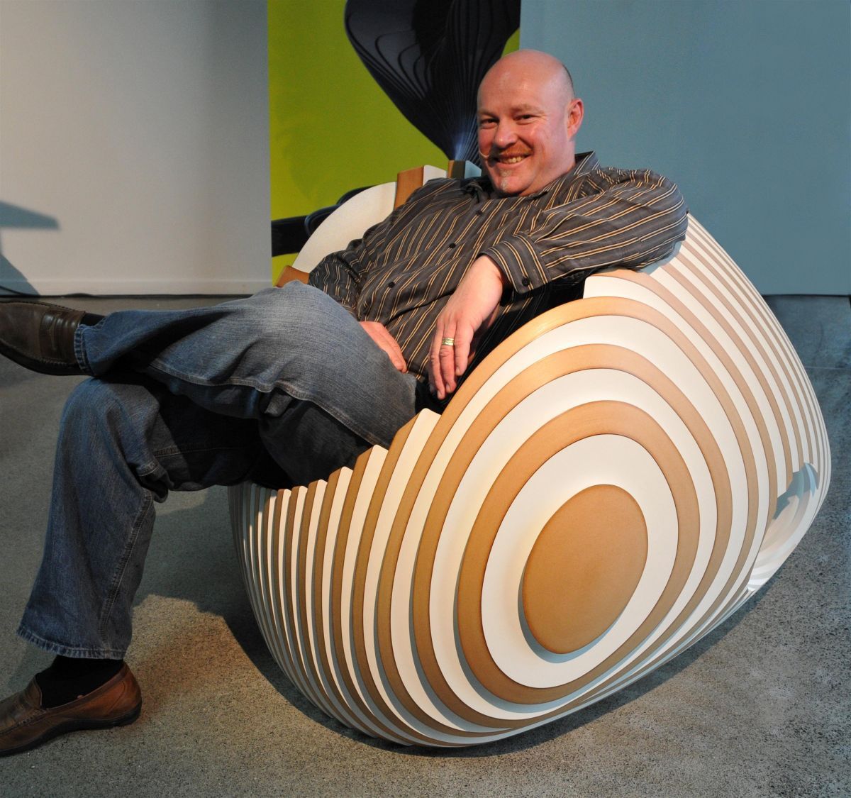 Стул Beehive от дизайнера Graham Roebeck